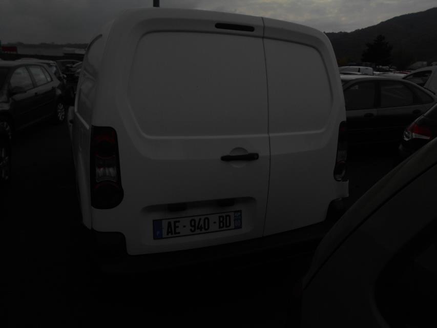 Fusee avant gauche CITROEN BERLINGO 2 Diesel - 1