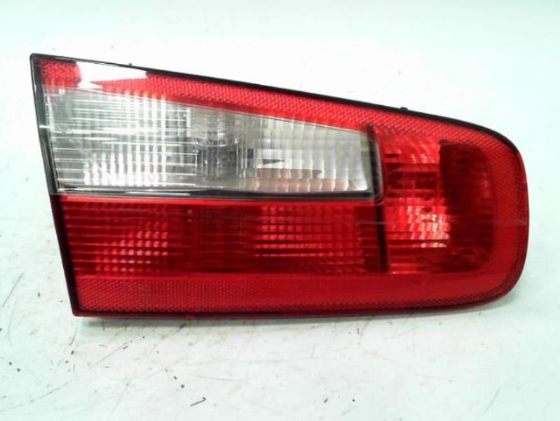 Feu arriere secondaire gauche (feux) RENAULT LAGUNA 2 PHASE 1 Diesel - 1