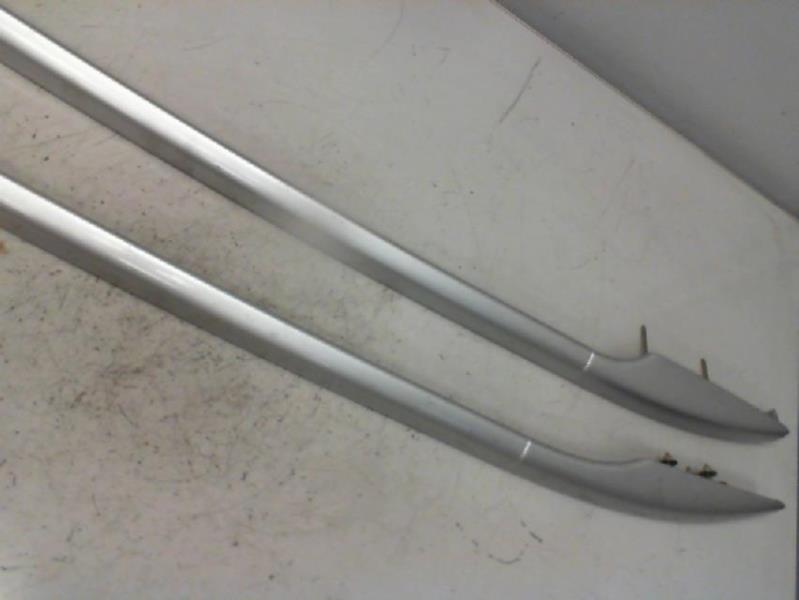 Barres de toit PEUGEOT 407 PHASE 1 BREAK Diesel - 1
