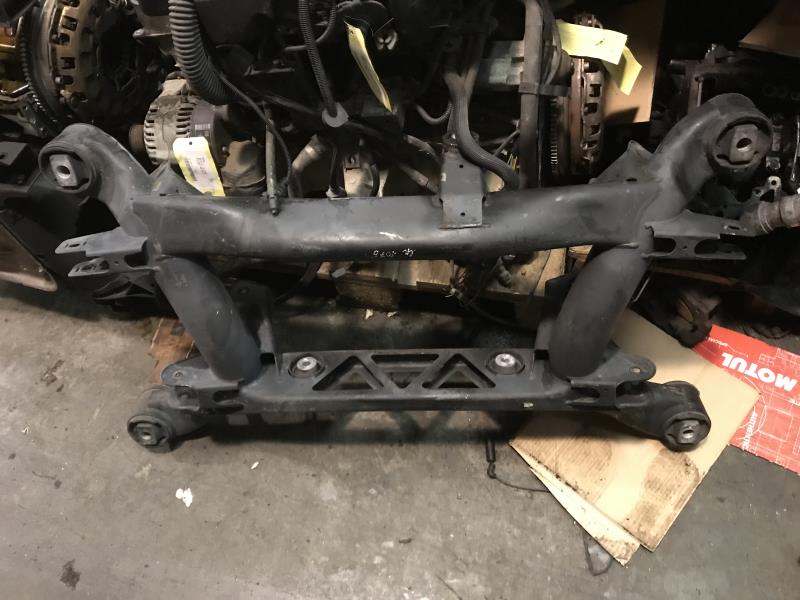 Culla motore posteriore BMW SERIE 7 E38  - 1