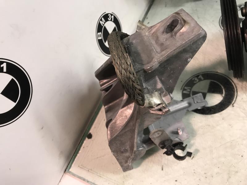 Support moteur gauche BMW SERIE 1 E87 PHASE 1  - 1