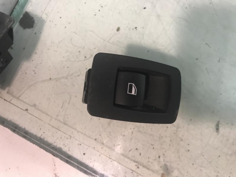 Interrupteur de leve vitre BMW SERIE 1 E87 PHASE 1  - 1