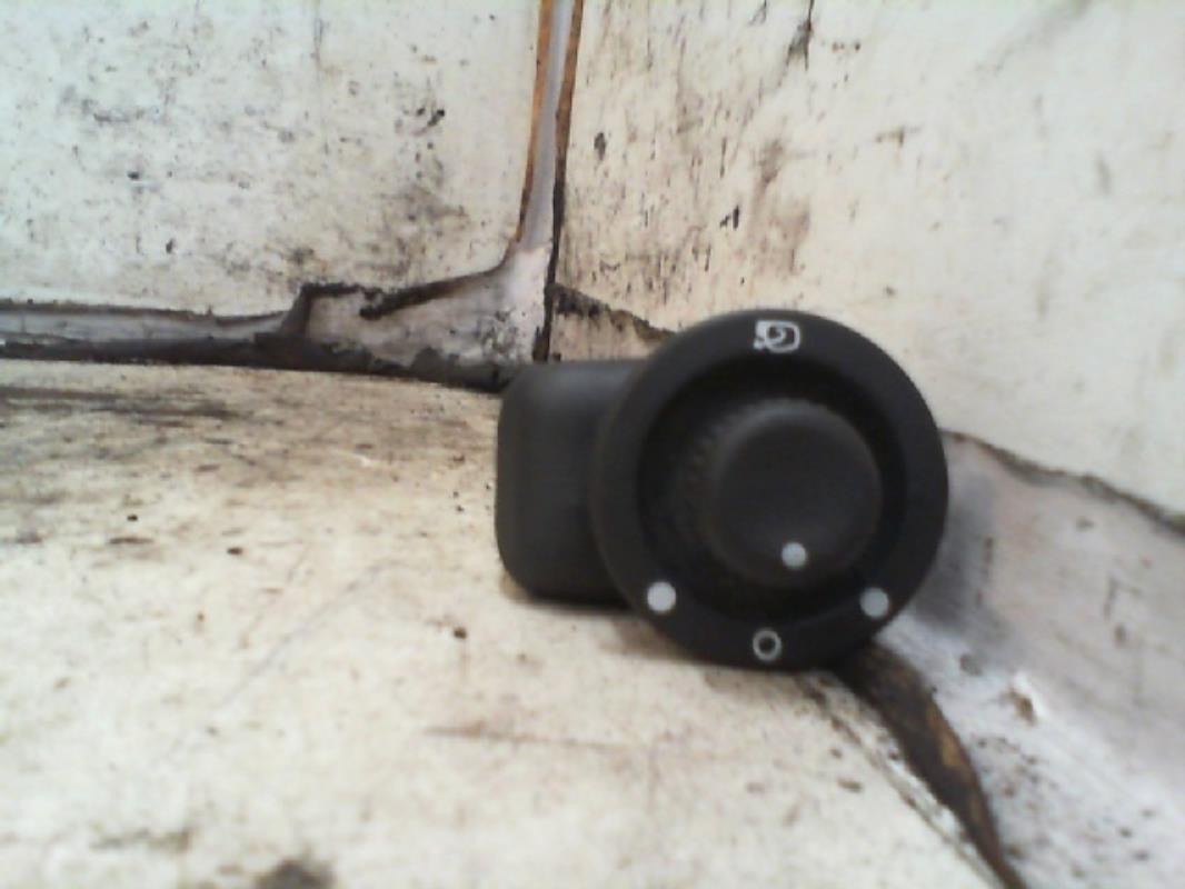 Bouton/Interrupteur RENAULT SCENIC 2 PHASE 1 Diesel - 1