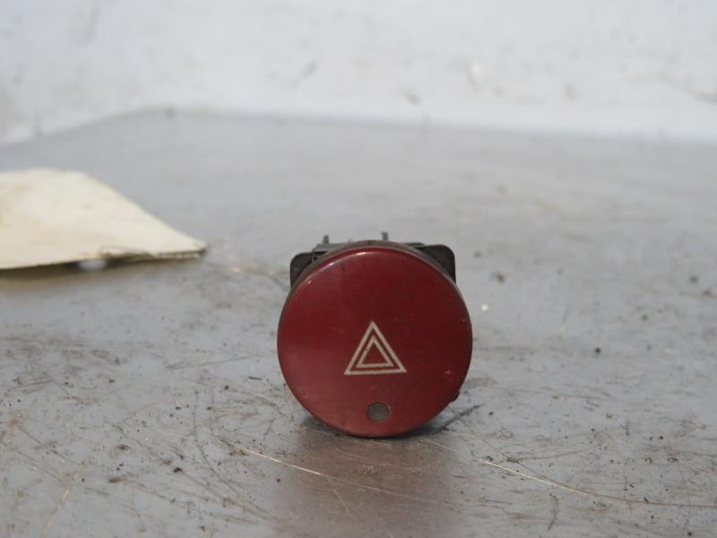 Bouton de warning PEUGEOT PARTNER 1 PHASE 2 Diesel - 1