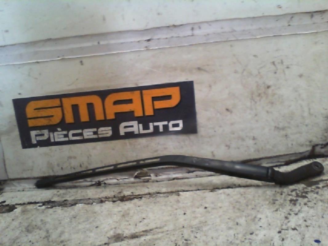 Braccio tergicristallo anteriore destro CITROEN C4 1 PHASE 2 Diésel - 1