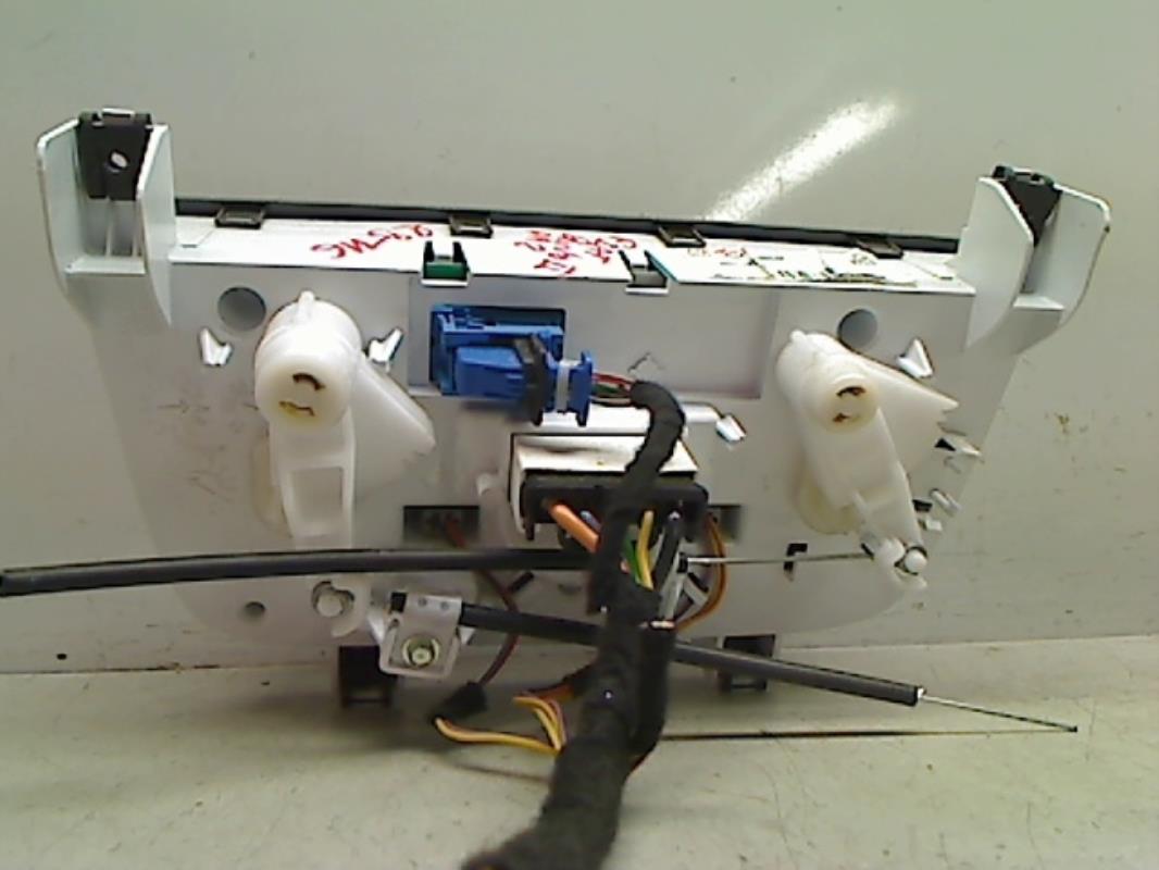 Commande chauffage FIAT GRANDE PUNTO Essence - 1