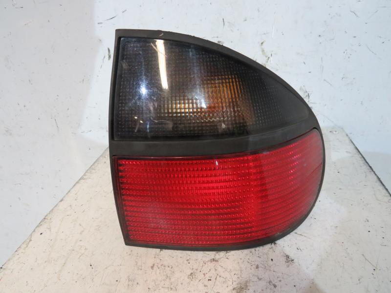 Fanale posteriore principale destro (luci) RENAULT LAGUNA 1 PHASE 1 Diésel - 1
