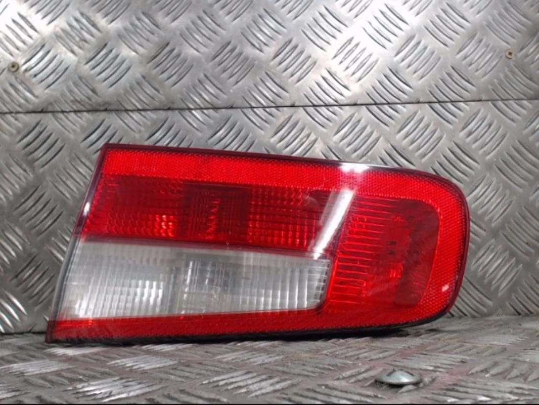 Feu arriere secondaire droit (feux) RENAULT LAGUNA 2 PHASE 1 Essence - 1