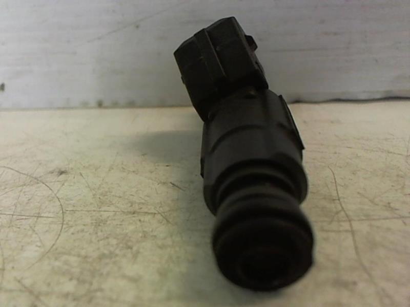 Injecteurs VOLKSWAGEN POLO 3 PHASE 2 Essence - 1