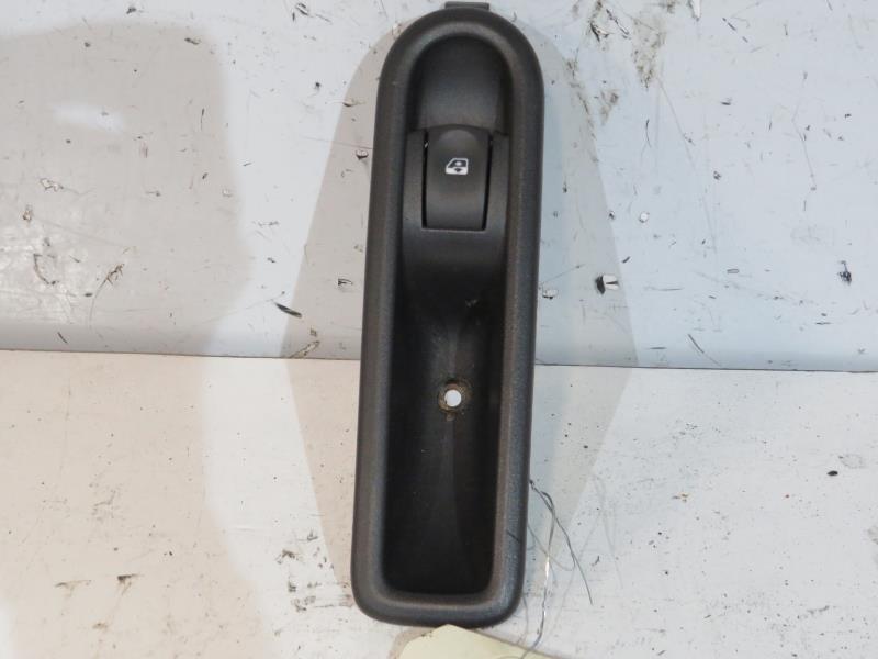 Interruttore lavacristalli posteriore sinistro RENAULT CLIO 3 PHASE 2 Diésel - 1