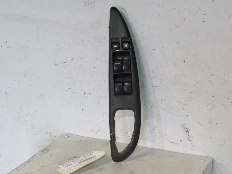 Interruttore lavacristalli anteriore sinistro NISSAN PRIMERA 4 Diésel - 1