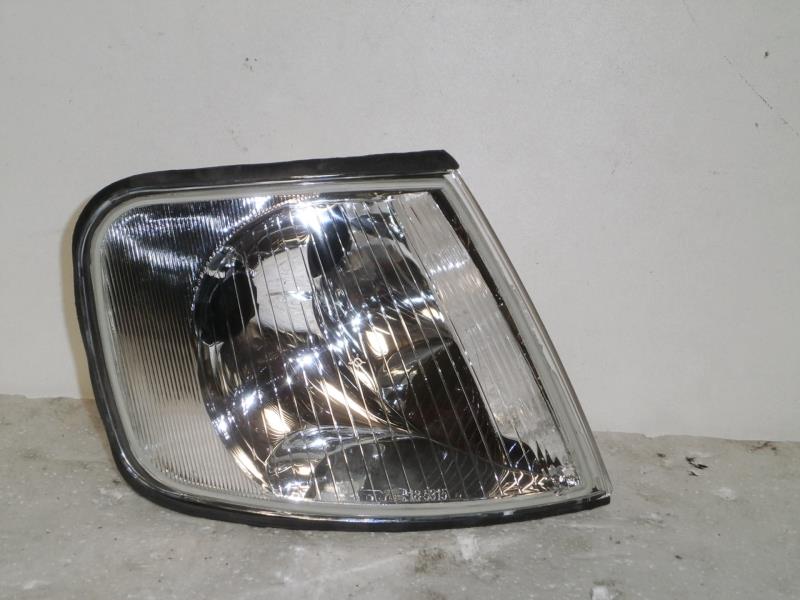 Optique avant secondaire droit (feux)(clignotant) AUDI A3 1  - 1