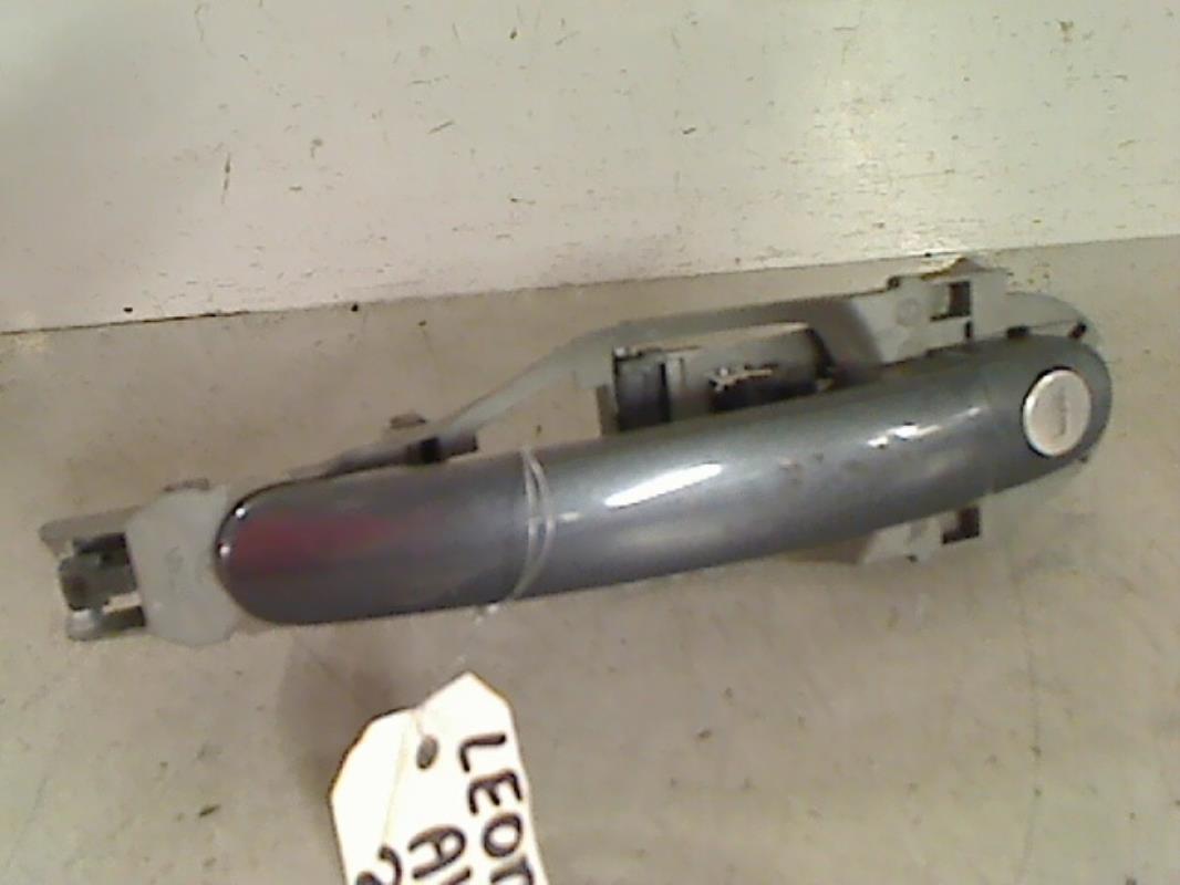 Poignee porte avant gauche SEAT LEON 2 PHASE 1 Diesel - 1