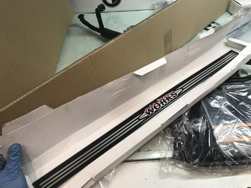 Baguette de porte avant gauche MINI MINI 2 R56 PHASE 1  - 1