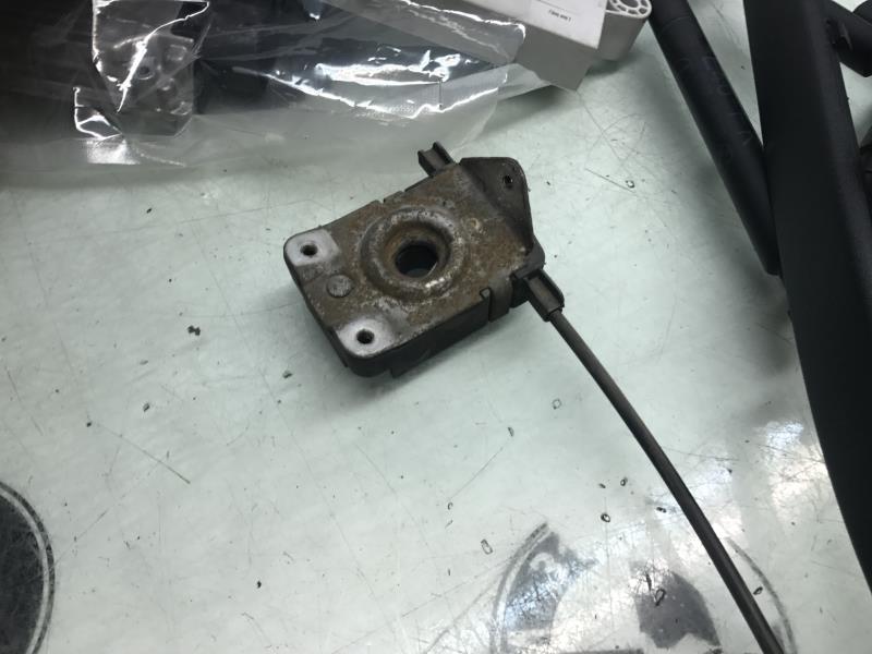 Serrure de capot BMW SERIE 3 E46 PHASE 1  - 1