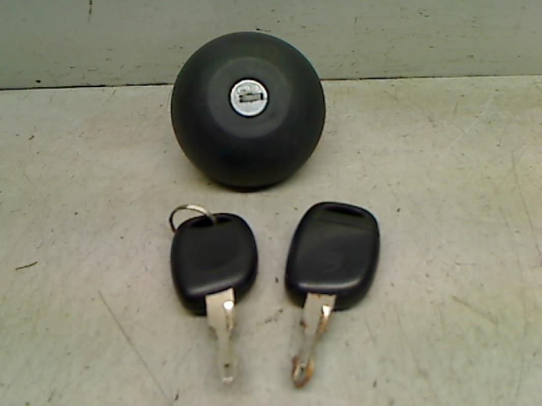 Bouchon de carburant RENAULT CLIO 2 CAMPUS PHASE 1 Diesel - 1