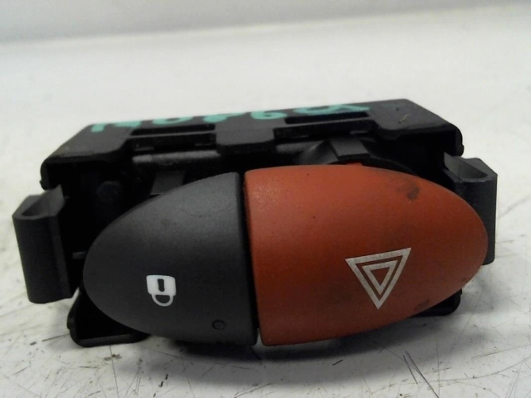 Bouton de warning RENAULT TWINGO 2 PHASE 1 Essence - 1