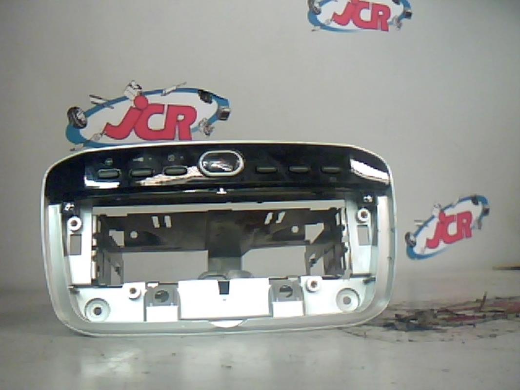 Bouton de warning FIAT PUNTO EVO 3 Diesel - 1