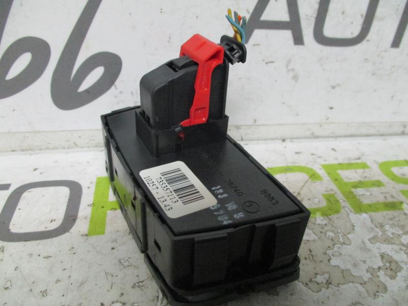 Bouton de warning FIAT PANDA 2 PHASE 1 Essence - 1