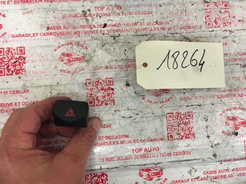 Bouton de warning NISSAN NOTE 1 PHASE 2 Diesel - 1
