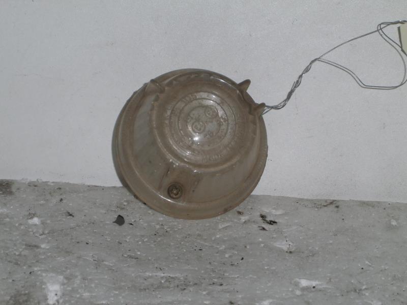 Cabochon arriere droit RENAULT R4 FOURGONNETTE Essence - 1