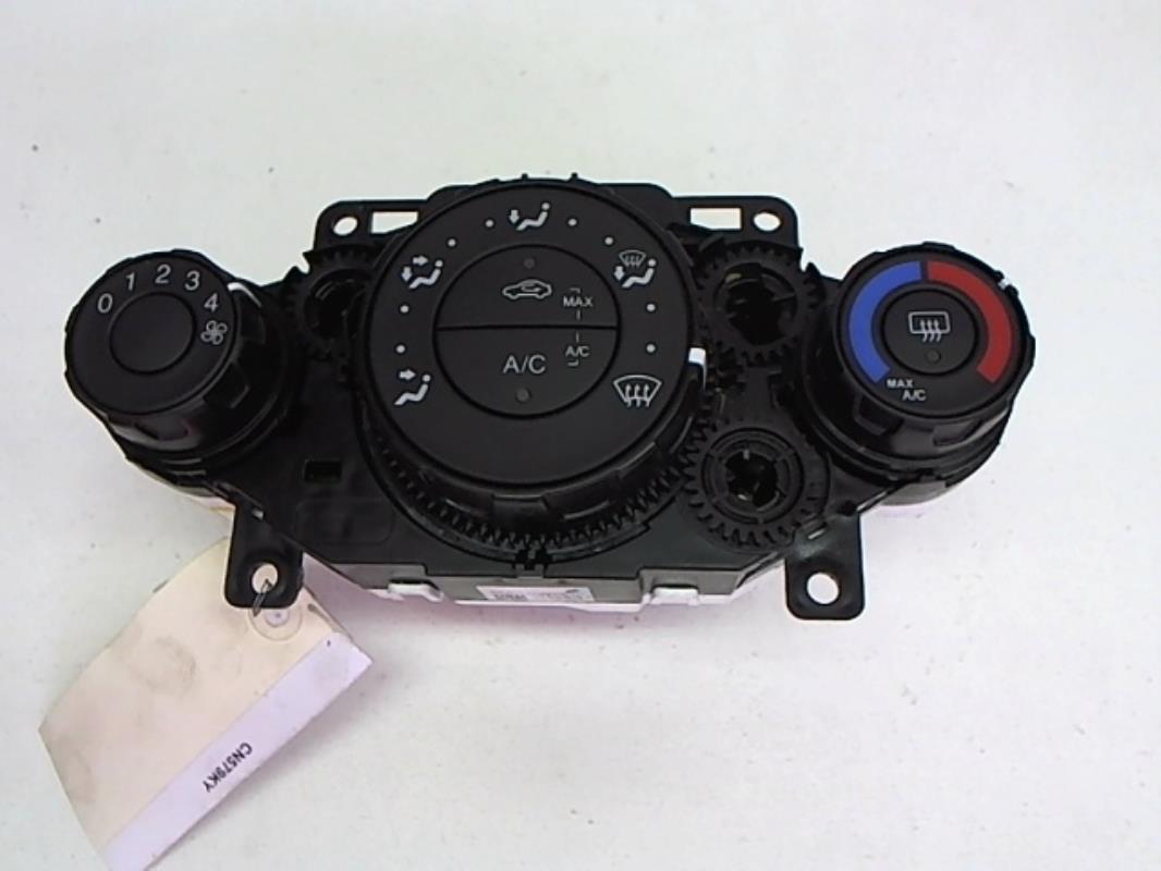 Commande chauffage FORD FIESTA 6 PHASE 1 Diesel - 1
