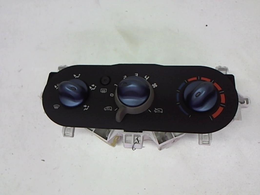 Commande chauffage RENAULT TWINGO 2 PHASE 1 Essence - 1