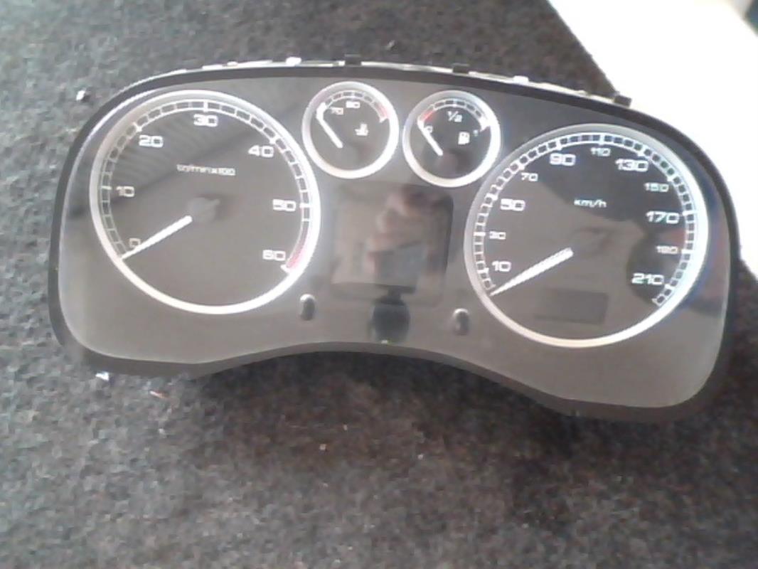 Compteur PEUGEOT 407 PHASE 1 Diesel - 1