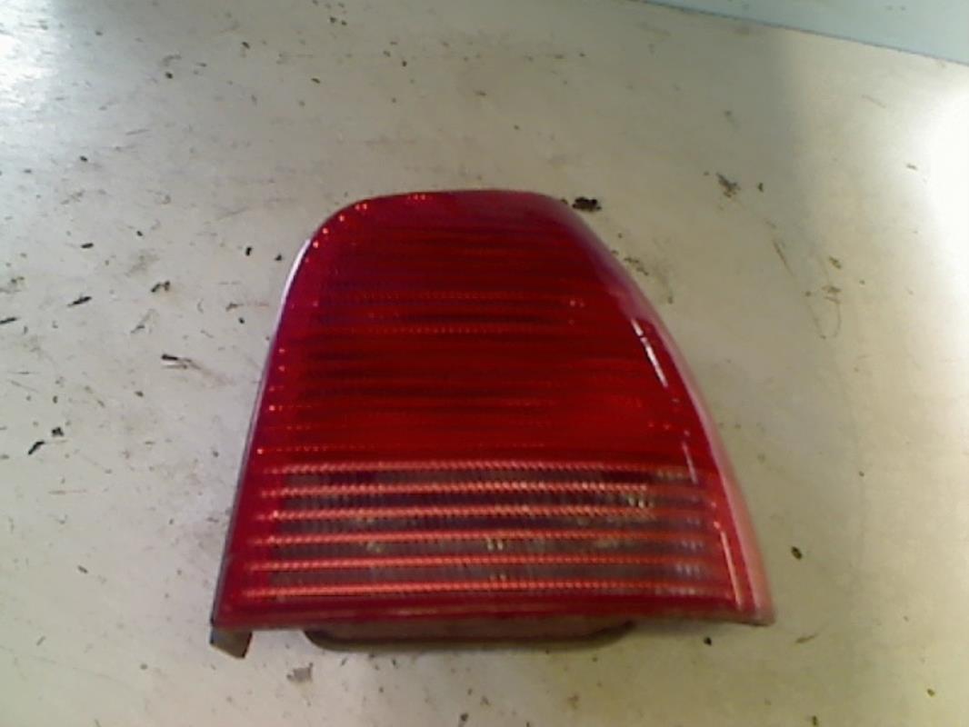 Fanale posteriore principale destro (luci) VOLKSWAGEN POLO 3 PHASE 2 Gasolina - 1