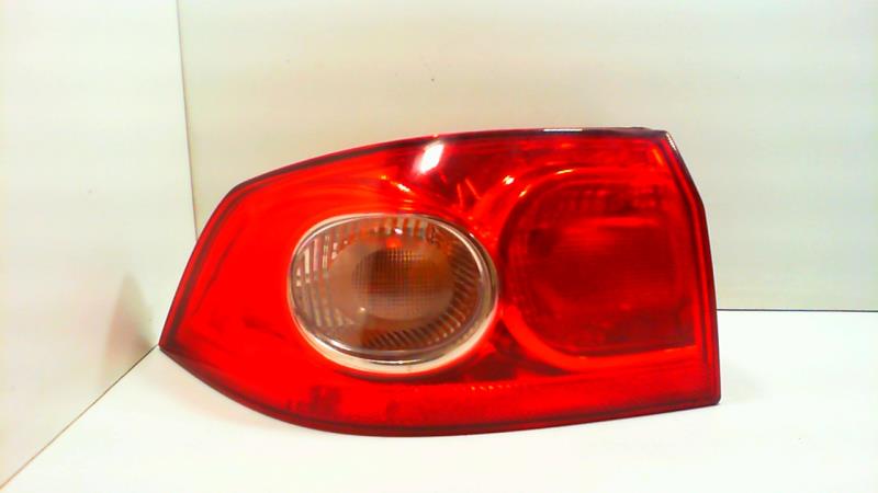 Image Feu arriere principal gauche (feux) - RENAULT LAGUNA 2