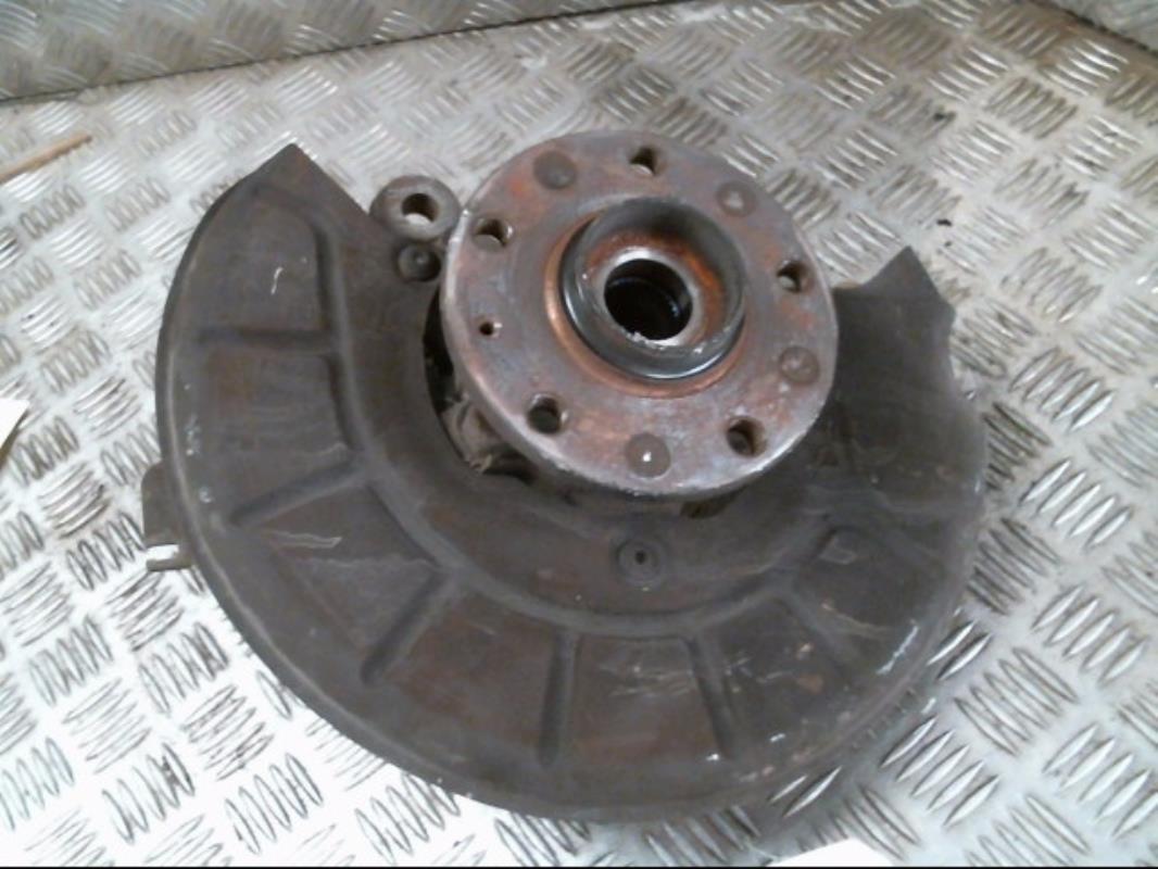 Fusee avant droit VOLKSWAGEN CADDY 3 Diesel - 1