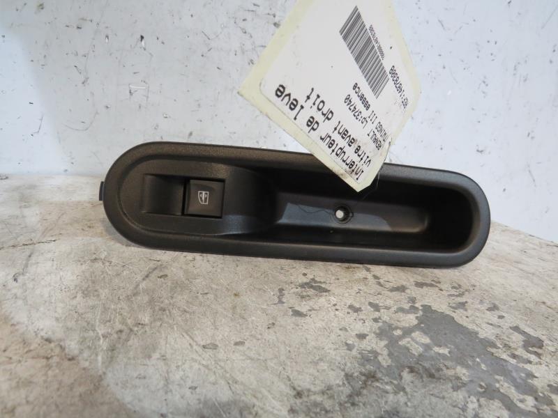 Interruttore lavacristalli anteriore destro RENAULT TWINGO 3 Gasolina - 1