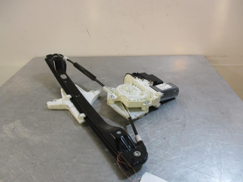 Alzacristalli elettrico posteriore sinistro VOLKSWAGEN JETTA 3 Diésel - 1