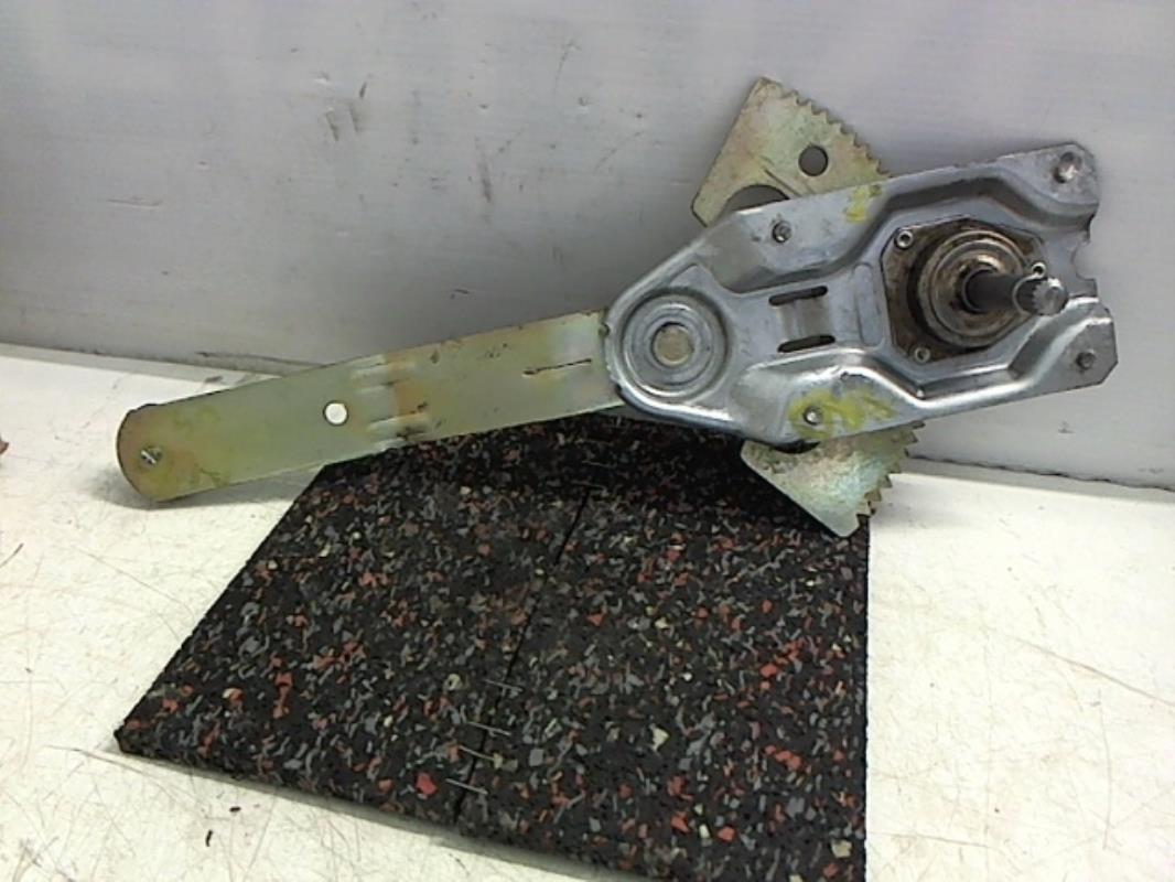 Alzacristalli manuale posteriore destro FORD FIESTA 4 PHASE 1 Diésel - 1