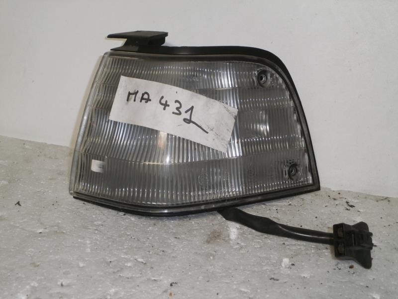 Optique avant secondaire gauche (feux)(clignotant) MAZDA 323 3  - 1