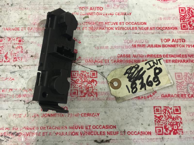 Base portalampade fanale posteriore destro SEAT ALHAMBRA 1 PHASE 2 Diésel - 1