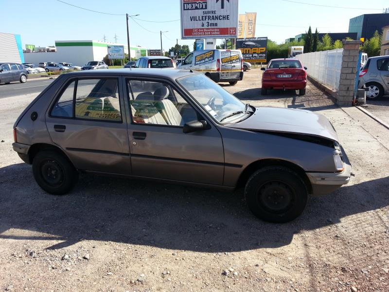 Calandre PEUGEOT 205 PHASE 2 Essence - 1