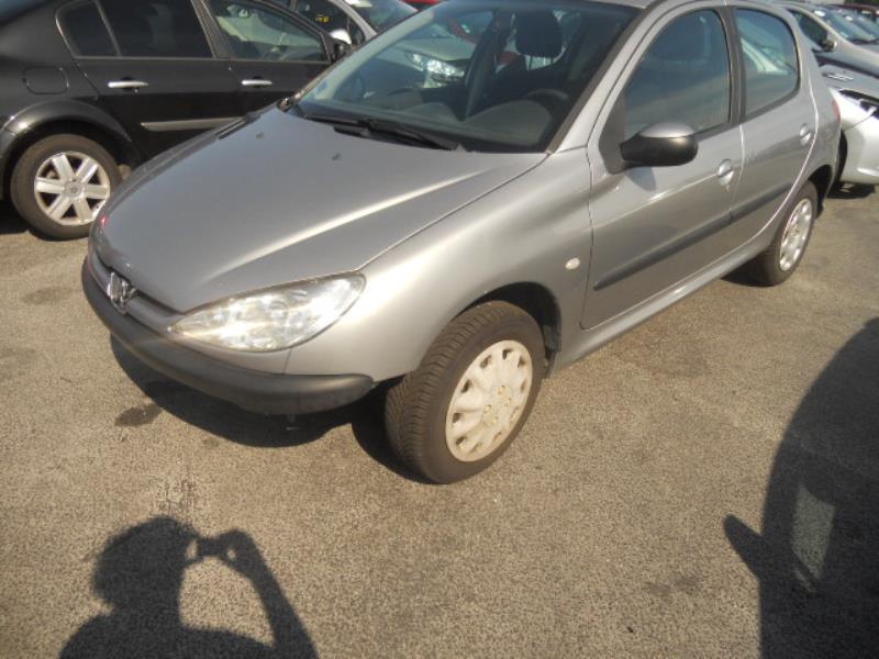 Braccio tergicristallo anteriore sinistro PEUGEOT 206 PHASE 1 Diésel - 1