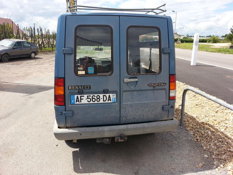 Pare choc avant RENAULT EXPRESS PHASE 1 Essence - 1