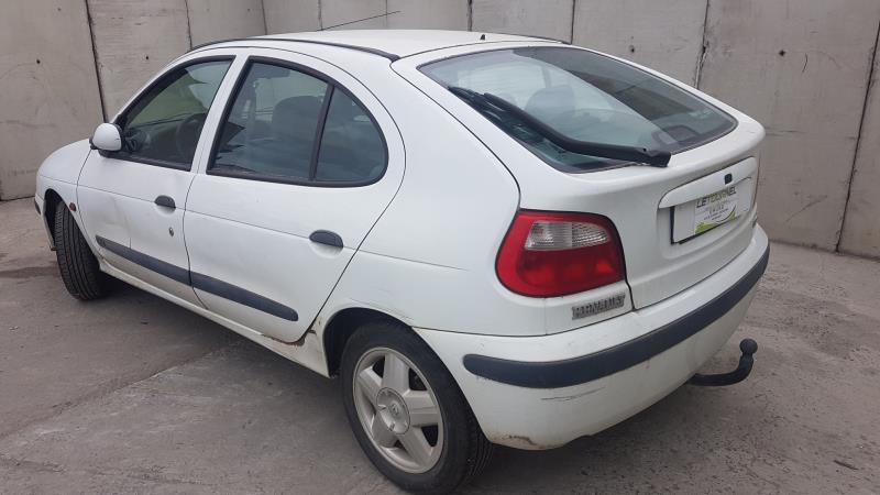 Image Feu arriere principal gauche (feux) - RENAULT MEGANE 1
