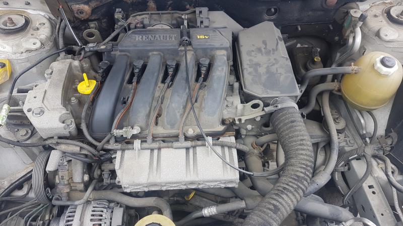 Image Feu arriere principal gauche (feux) - RENAULT MEGANE 1