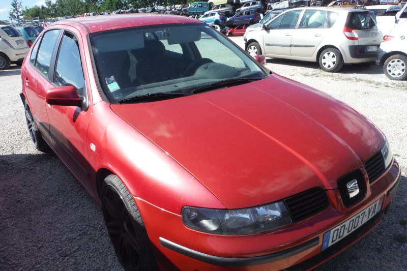 Pare choc arriere SEAT LEON 1 Diesel - 1