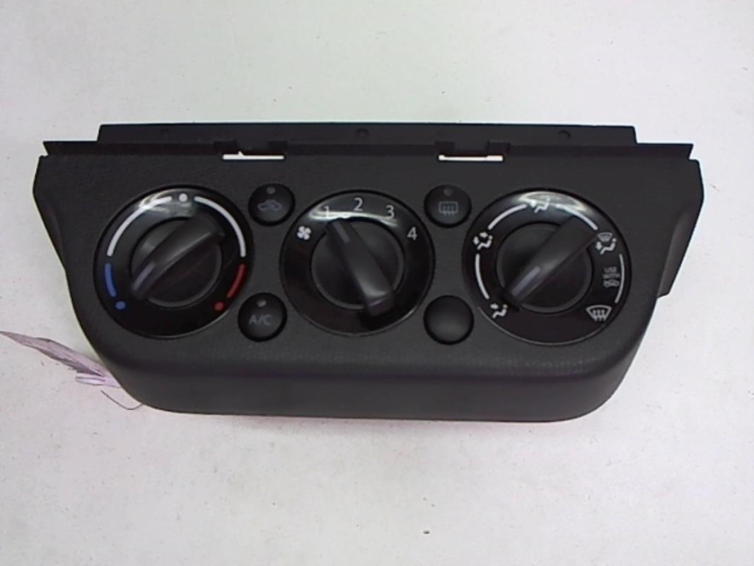 Commande chauffage SUZUKI SWIFT 3 Essence - 1