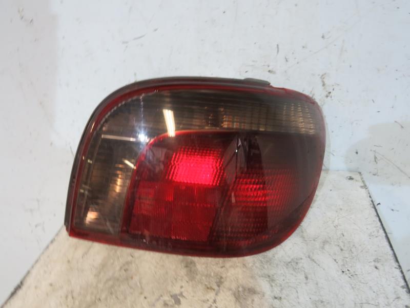 Fanale posteriore principale destro (luci) TOYOTA YARIS 1 PHASE 1 Diésel - 1