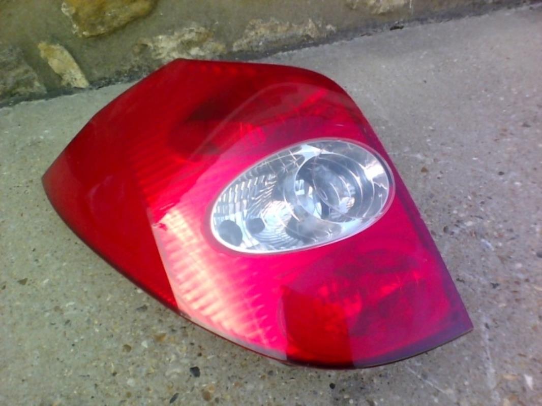 Fanale posteriore principale sinistro (luci) RENAULT LAGUNA 2 PHASE 1 BREAK Diésel - 1