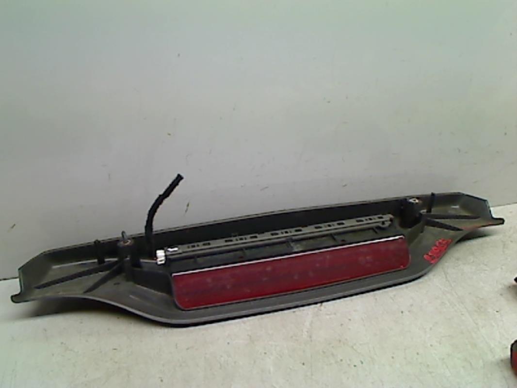 Feu arriere stop central FIAT PUNTO 2 PHASE 2 Essence - 1