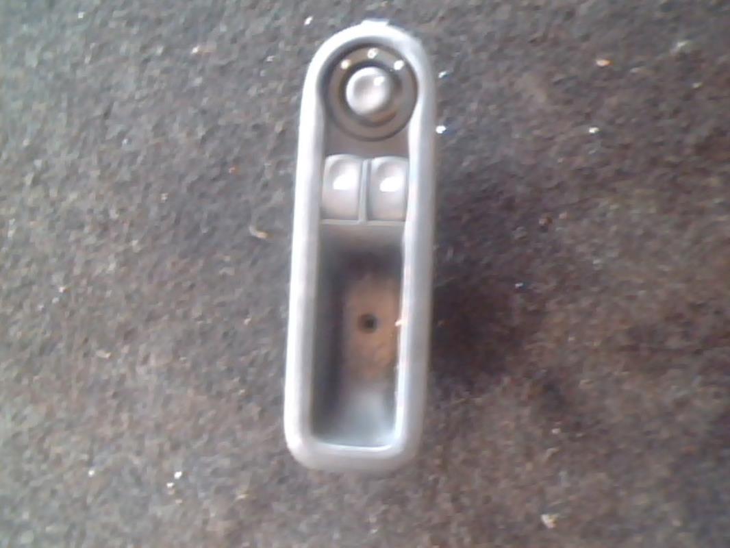 Interruptor de elevalunas RENAULT TWINGO 2 PHASE 2 Diésel - 1