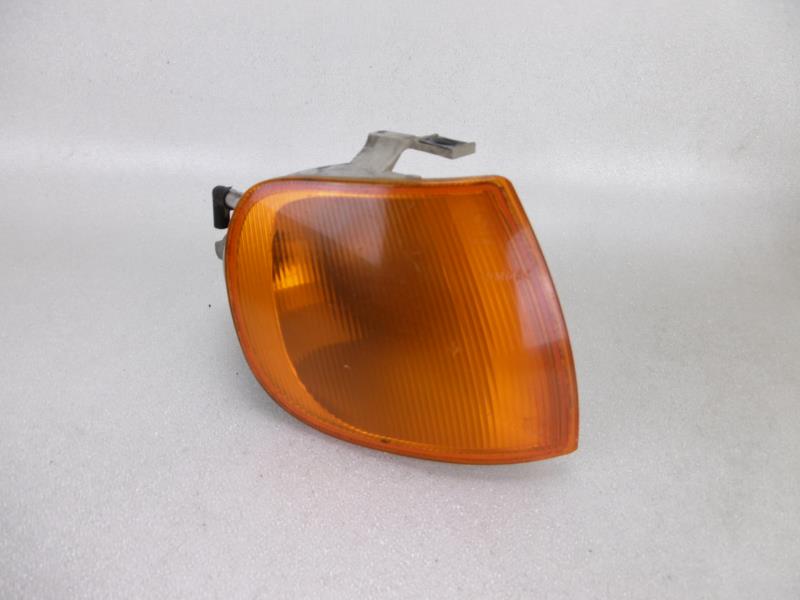 Gruppo ottico anteriore secondario destro (luci)(freccia) VOLKSWAGEN POLO 3  - 1