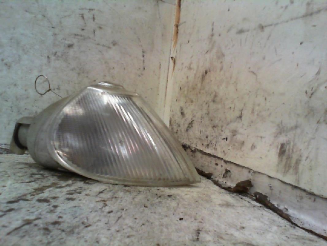 Ripetitore lampeggiante anteriore destro (Luci) RENAULT LAGUNA 1 PHASE 1 BREAK Diésel - 1