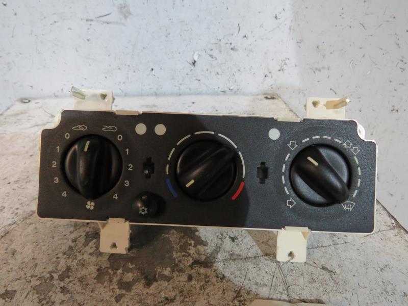 Commande chauffage CITROEN XSARA PHASE 2 COUPE Essence - 1